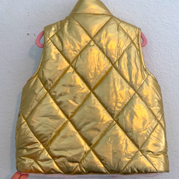 3/30$ BUNDLE SALE! 
Like new gold puff vest. 3/4T - Picture 3 of 4